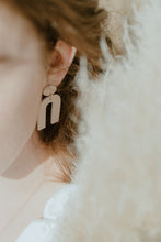 Load image into Gallery viewer, Arch polymer clay earrings, boho earrings, beige earrings, beige arch earrings, lightweight earrings, minimal jewelry 
